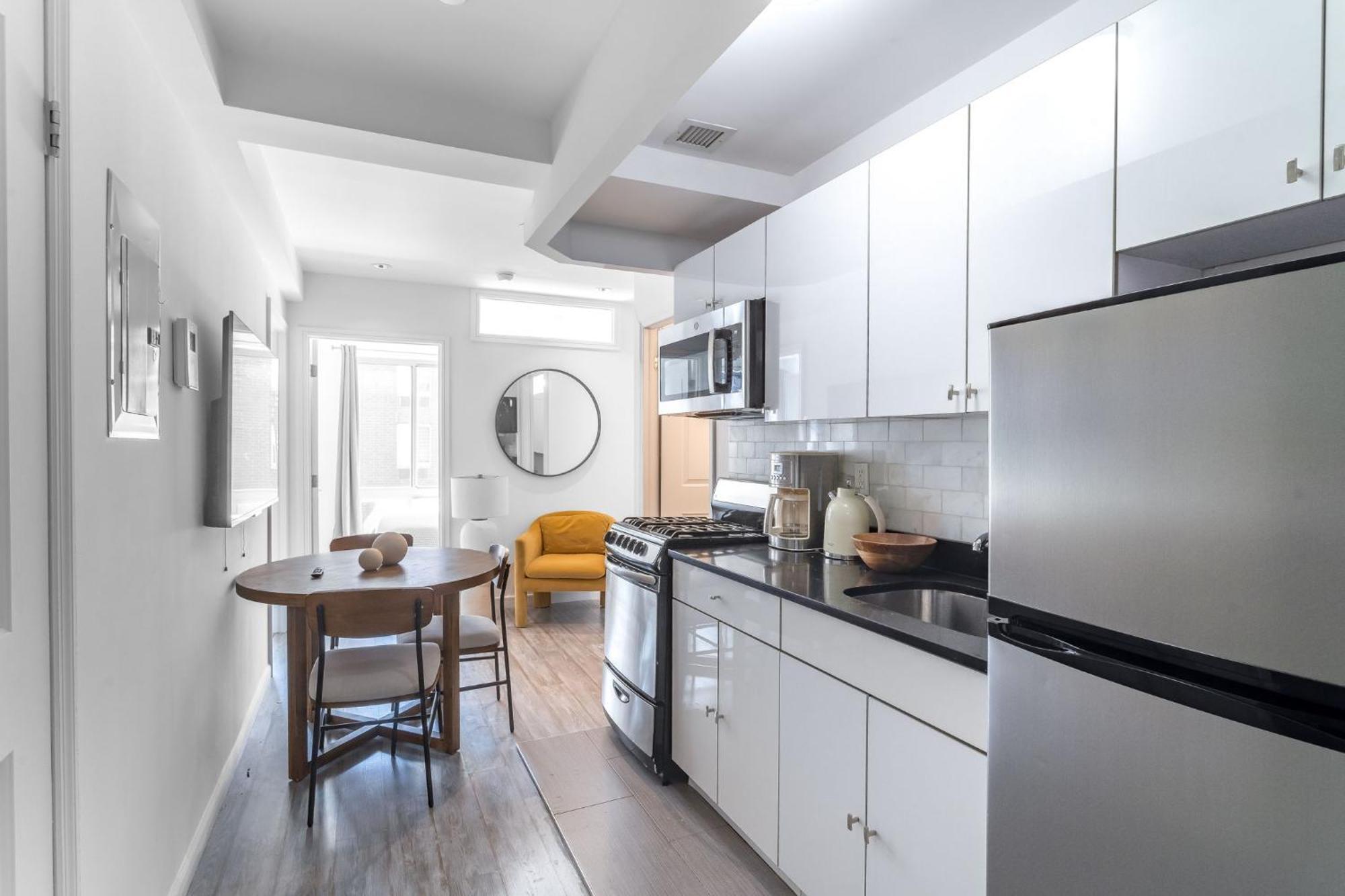 3br 1ba Charmer Near Near Times Square & Broadway Apartment *